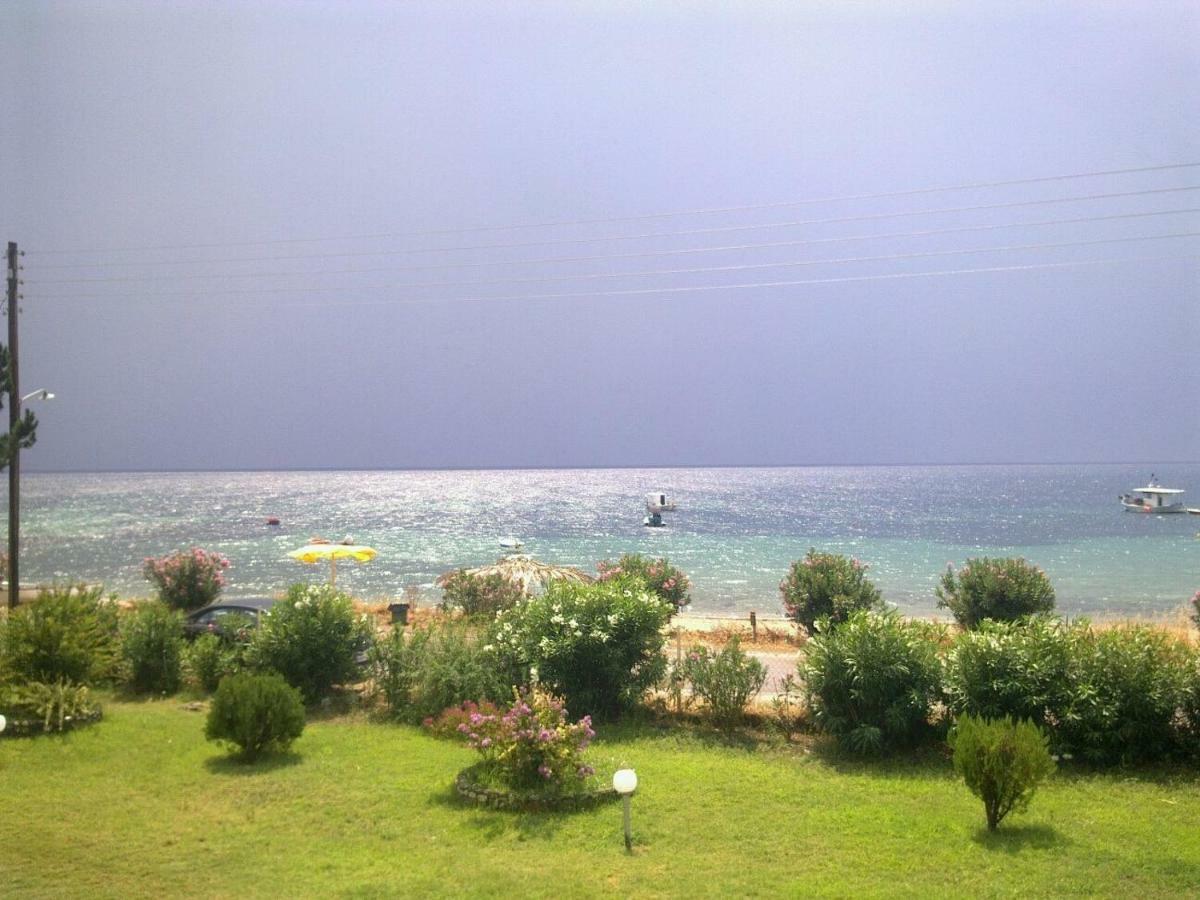 Nanas Apartment Metamorfosi  Dış mekan fotoğraf