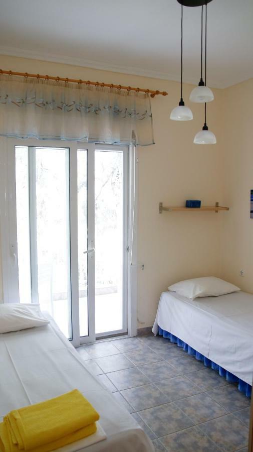 Nanas Apartment Metamorfosi  Dış mekan fotoğraf